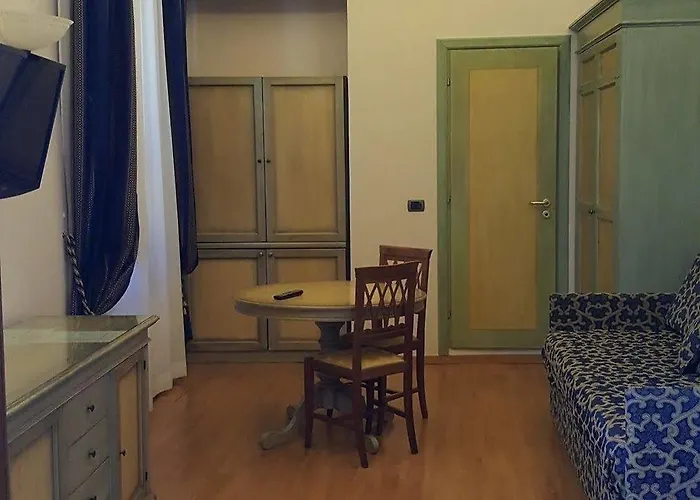 アパートホテル レジデンス ラ レプブリカ 4*